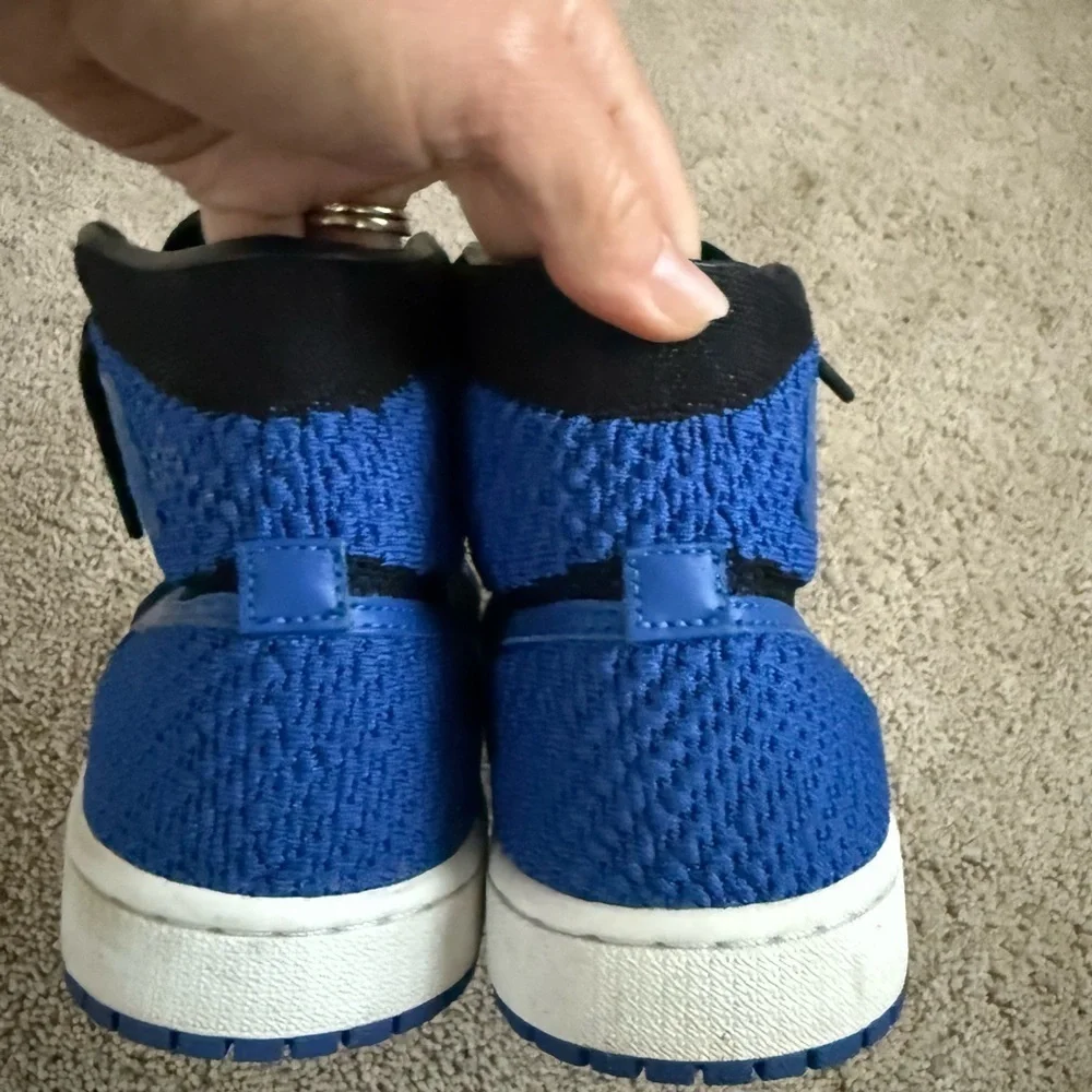 Air Jordan 1 Retro High OG Flyknit GS 'Royal' 7Y